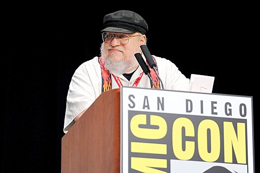 Джордж Мартин и Джон Гришем будут судиться с нейросетями