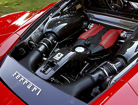 «Восьмерка» Ferrari снова стала двигателем года