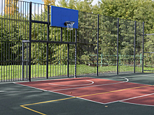 Новая спортплощадка появилась возле школы в Новокузнецке