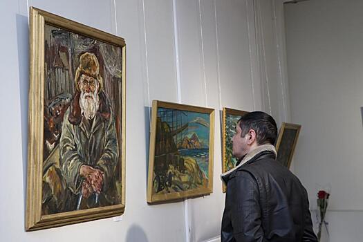 Сразу две выставки памяти открылись во Владивостоке