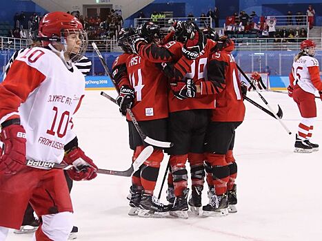 За русских девушек в Корее болела мужская сборная Кении по хоккею