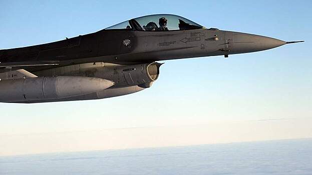 В США назвали три проблемы, усложняющие передачу F-16 Украине