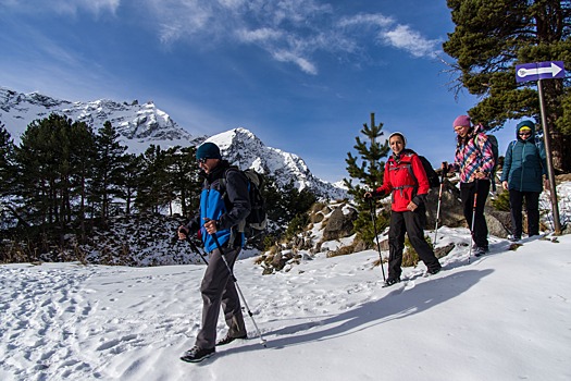 Бесплатные трекинговые прогулки проведут на Эльбрусе