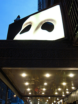 Заглавное изображение Призрак оперы