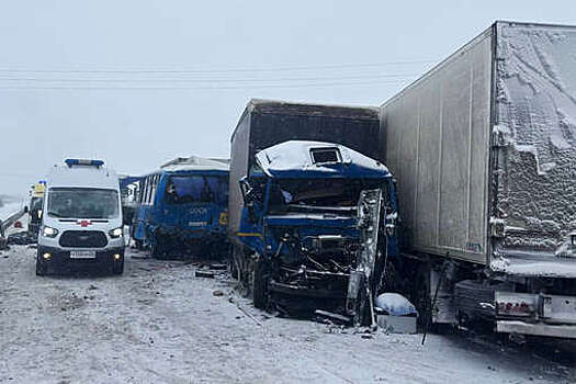 Минздрав: один пострадавший в ДТП под Новосибирском в тяжелом состоянии