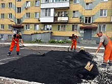 В Октябрьском районе Саратова завершают укладку асфальта