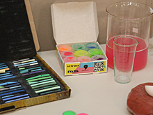 В Салехарде художник вылечил ночной кошмар, организовав выставку