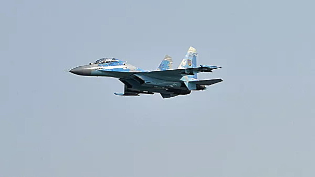 Су-27 перехватил самолет разведчик США