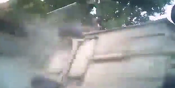 Легковушка взлетела в воздух на перекрестке в Краснодаре