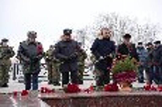 Руководство, сотрудники и ветераны уголовно-исполнительной системы Ульяновской области приняли участие в митинг-реквиеме в честь 82-ой годовщины освобождения Ленинграда от фашистской блокады