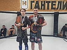Муниципальный депутат Артур Шевелло защитил титул чемпиона на турнире по смешанным единоборствам