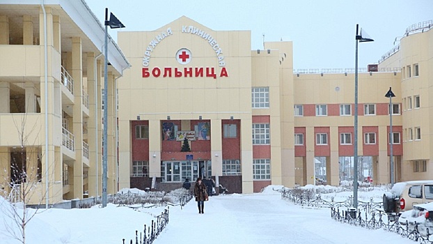 В Ханты-Мансийске из больницы из-за пожара эвакуировали 50 человек