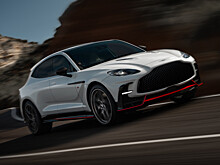 Топовый кроссовер Aston Martin DBX S: форсированный битурбомотор V8 и улучшенная динамика
