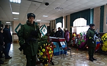 В Курской области сегодня похоронили погибшего в спецоперации военнослужащего Сергея Омельченко
