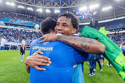 Барриос повторил достижение Робсона и Рахимича, выиграв пять чемпионств в России