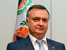 Кумовство и зарплата в 2,3 млн рублей: насколько справедливы претензии к Владимиру Кувшинову?