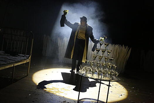 Весь мир — лес, а люди— «крокодилы», бедные родственники и бродячие артисты