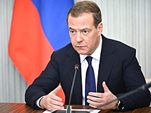 Медведев: Наша армия получает достаточно ракет разных типов