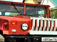 Настоящий Кулибин! Что русский умелец сделал из ЗиЛа и комбайна