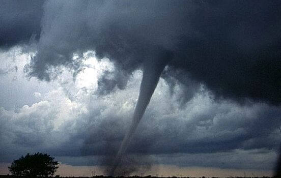 Метеорологи объяснили рекордную редкость торнадо в США
