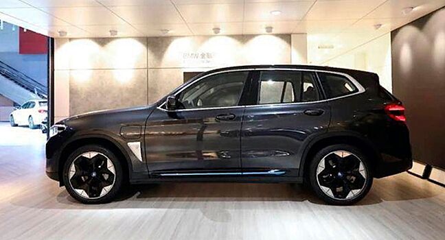 BMW представила электрический кроссовер iX3