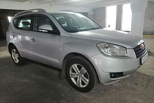 Geely Emgrand X7 продают в Белоруссии по цене двух айфонов
