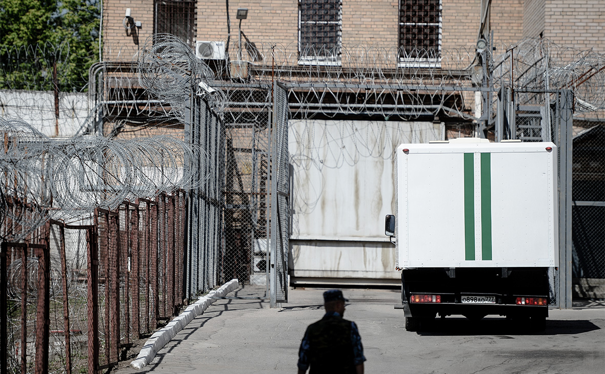 В Северной Осетии арестовали семь сотрудников Росгвардии