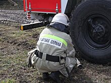 Ночью в Саратове тушили дом с жильцами
