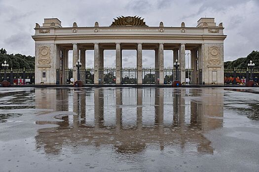 В Москве перед непогодой закрыли все парки