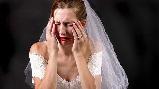 Wales Online: жених отомстил неверной невесте прямо на свадебном фуршете
