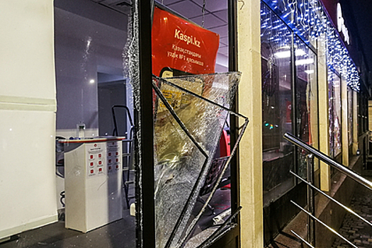 В банкоматах Актау кончились деньги