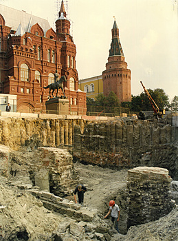 Древняя Москва под стенами Кремля: 30 лет раскопкам на Манежной площади