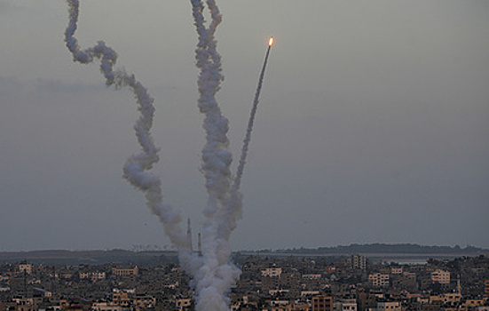 Армия Израиля заявила о нанесении ударов по двум постам группировки ХАМАС в секторе Газа