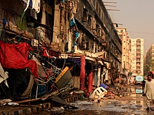 Число погибших при пожаре в пакистанском Карачи достигло 28