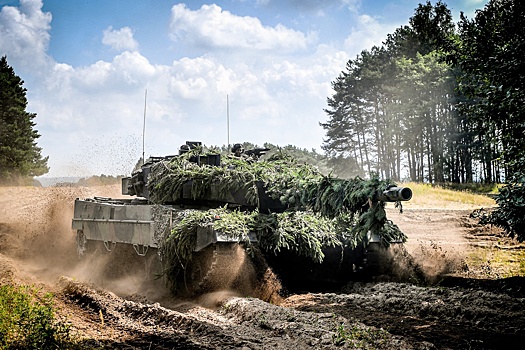 В Польше заявили, что раскол НАТО неизбежен в случае отказа Берлина поставлять танки Leopard