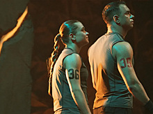 Самый красивый бортпроводник России развелся с женой и снова свободен