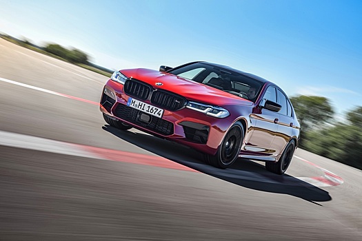 Представлены BMW M5 и M5 Competition. До России доберется только экстремальная версия