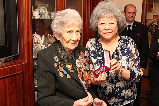 Магадан оказывает поддержку бывшим узникам концлагерей