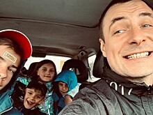 Евгений Цыганов показал четверых подросших сыновей от Ирины Леоновой