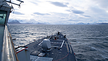 Американский ракетный эсминец идет в Черное море