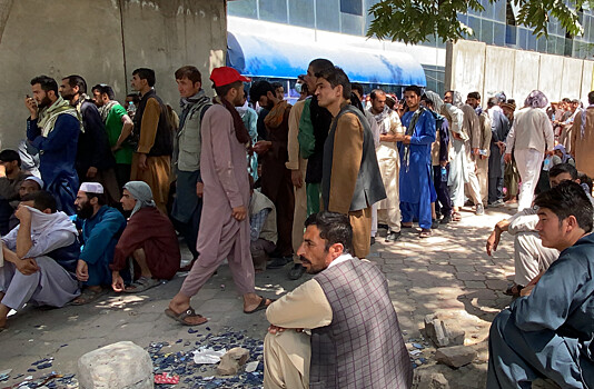 Число жертв терактов в Кабуле превысило 100 человек
