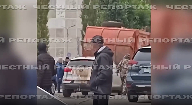 Душ из фекалий обрушился на иномарку в Уфе из-за конфликта водителей
