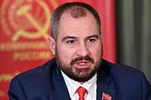 ТАСС: ЦК "Коммунистов России" объявил об отставке своего лидера за "буржуазный образ жизни"