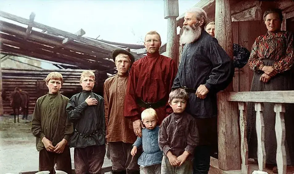 Крестьянская семья, Пермский уезд, 1900