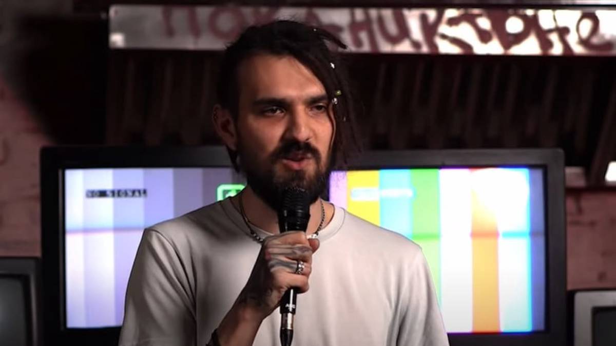 Против российского комика возбудили уголовное дело за шутку о бойце СВО без ноги