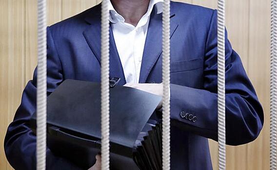 Анатолий Фурсов: куда бежать «белому воротничку», и как не подпасть под экстрадицию?