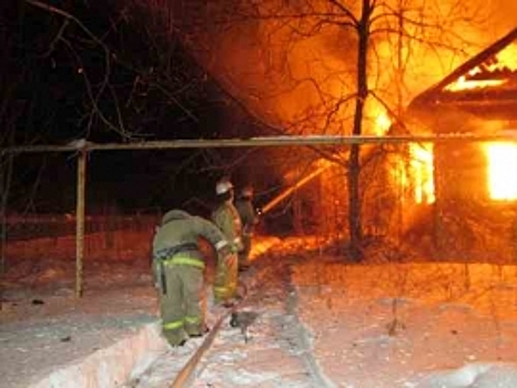 Тела двух мужчин обнаружены на месте пожара в Семенове