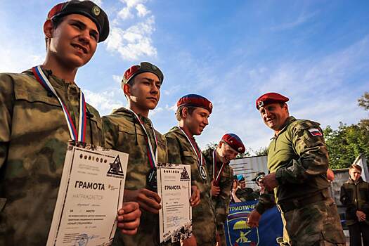 Восемнадцать медалей завоевали юные спецназовцы Балашихи на всероссийском триатлоне