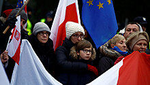 Массовая акция протеста в Варшаве переместилась к зданию сейма Польши