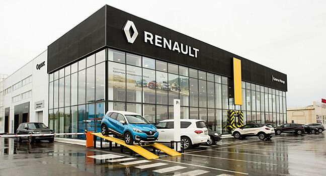 В РФ упали продажи новых машин Renault